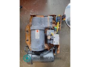 Gebruikte Compressor Hummer H2 6.0 V8 Prijs op aanvraag aangeboden door "Altijd Raak" Penders