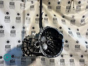 Gebruikte Versnellingsbak Renault Master III (FV) 2.3 dCi 110 16V FWD Prijs op aanvraag aangeboden door "Altijd Raak" Penders