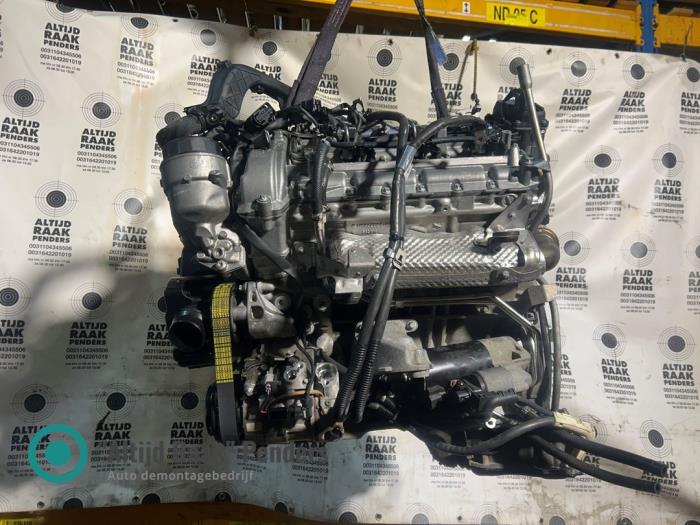 Motor van een Mercedes-Benz CLS (C218) 350 CDI BlueTEC 3.0 V6 24V 2017