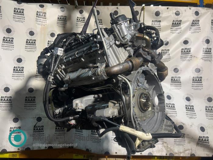 Motor van een Mercedes-Benz CLS (C218) 350 CDI BlueTEC 3.0 V6 24V 2017