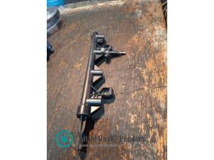 Gebruikte Injector brug Mini Clubman (R55) 1.6 16V Cooper Prijs op aanvraag aangeboden door "Altijd Raak" Penders