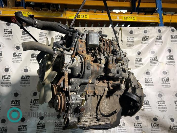 Gebruikte Motor Mercedes MB 100D (631/643) MB 100D Prijs op aanvraag aangeboden door "Altijd Raak" Penders
