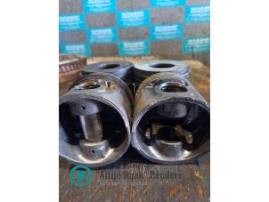 Gebruikte Zuiger Ford Transit 2.5 TD 150S-190EF Prijs op aanvraag aangeboden door "Altijd Raak" Penders