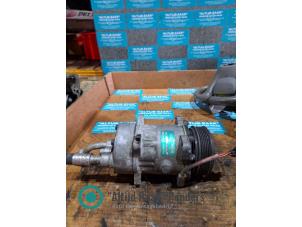 Gebruikte Pomp Airco Renault Espace (JE) 2.0i RTE,RXE Prijs op aanvraag aangeboden door "Altijd Raak" Penders