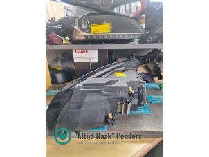 Gebruikte Rechter Koplamp Volvo C30 (EK/MK) Prijs op aanvraag aangeboden door "Altijd Raak" Penders