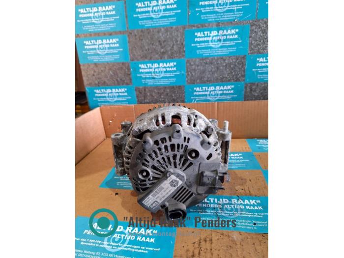 Gebruikte Dynamo Jeep Grand Cherokee (WK/WK2) 3.0 CRD V6 24V Prijs op aanvraag aangeboden door "Altijd Raak" Penders