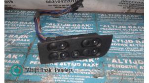 Gebruikte Elektrisch Raam Schakelaar Opel Astra Prijs op aanvraag aangeboden door "Altijd Raak" Penders