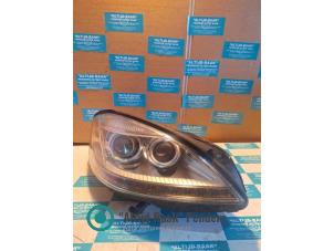 Gebruikte Koplamp rechts Mercedes S (W221) Prijs op aanvraag aangeboden door "Altijd Raak" Penders