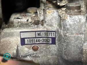 Gebruikte Tank element Pomp Mitsubishi Pajero Hardtop (V8/9) 3.2 DI-D 16V Prijs op aanvraag aangeboden door "Altijd Raak" Penders