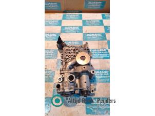 Gebruikte Oliepomp Volkswagen Golf V (1K1) 2.0 FSI 16V 4Motion Prijs op aanvraag aangeboden door "Altijd Raak" Penders