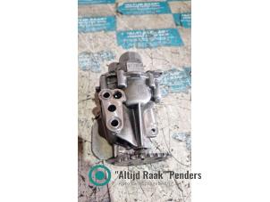 Gebruikte Oliepomp Mercedes C (W205) Prijs op aanvraag aangeboden door "Altijd Raak" Penders