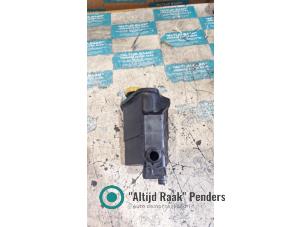 Gebruikte Stuurbekrachtiging Olie Reservoir Dodge Ram 3500 Standard Cab (DR/DH/D1/DC/DM) Prijs op aanvraag aangeboden door "Altijd Raak" Penders