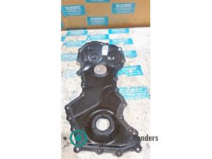 Gebruikte Distributiedeksel Renault Trafic Passenger (1JL/2JL/3JL/4JL) 2.0 dCi 16V 120 Prijs op aanvraag aangeboden door "Altijd Raak" Penders