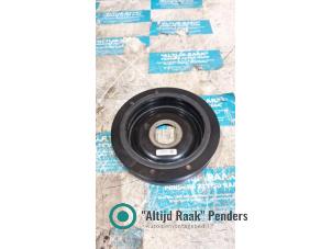 Gebruikte Krukas Poelie Renault Trafic Passenger (1JL/2JL/3JL/4JL) 2.0 dCi 16V 120 Prijs op aanvraag aangeboden door "Altijd Raak" Penders