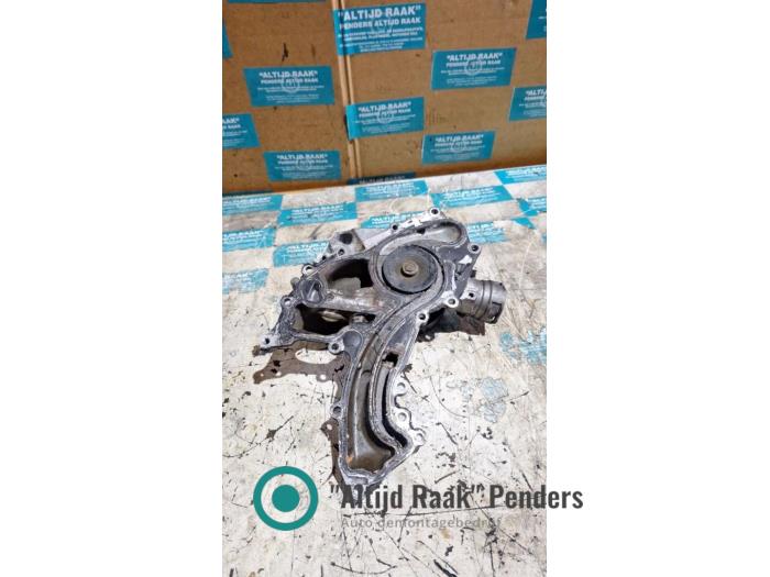 Waterpomp van een Mercedes-Benz ML III (166) 5.5 ML-63 AMG V8 32V Biturbo 2013