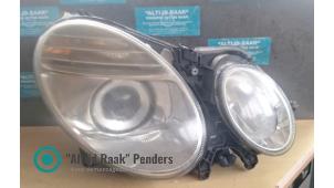 Gebruikte Rechter Koplamp Mercedes E Combi (S211) Prijs op aanvraag aangeboden door "Altijd Raak" Penders