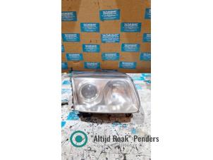 Gebruikte Koplamp rechts Volkswagen Polo III (6N2) 1.6 GTI 16V Prijs op aanvraag aangeboden door "Altijd Raak" Penders