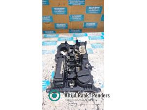 Gebruikte Kleppendeksel Kia Sorento II (XM) 2.4 GDI 16V 4x4 Prijs op aanvraag aangeboden door "Altijd Raak" Penders