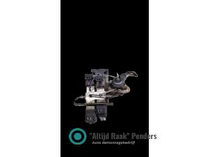 Gebruikte Computer hoogteregeling Mercedes S (W126) 560 SE,SEL Prijs op aanvraag aangeboden door "Altijd Raak" Penders