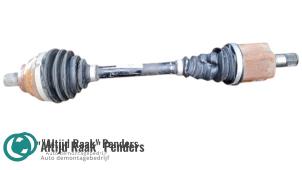 Gebruikte Aandrijfas links-voor Audi RS 3 Sportback (8YA) 2.5 TFSI 20V Quattro Prijs op aanvraag aangeboden door "Altijd Raak" Penders