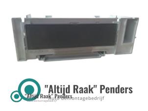 Gebruikte Display Interieur Renault Megane II (BM/CM) 1.5 dCi 80 Prijs op aanvraag aangeboden door "Altijd Raak" Penders