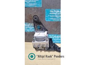 ABS Pomp van een Renault Scénic II (JM) 1.5 dCi 85 2006