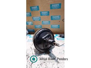 Gebruikte Rembekrachtiger Nissan Terrano II (R20/TR50) 2.4 12V Prijs op aanvraag aangeboden door "Altijd Raak" Penders