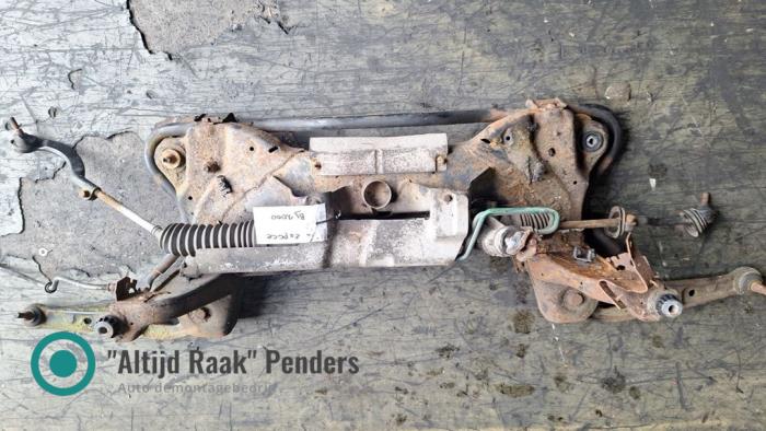 Gebruikte Subframe Renault Espace (JE) 2.0 16V Grand Espace Prijs op aanvraag aangeboden door "Altijd Raak" Penders