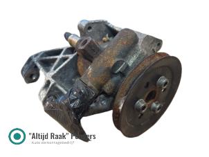 Gebruikte Pomp Servo Volkswagen Caddy II (9K9A) 1.9 D Prijs op aanvraag aangeboden door "Altijd Raak" Penders