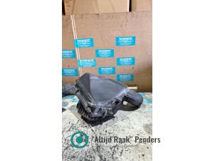 Gebruikte Luchtfilterhuis BMW 8 serie (E31) 850i, Ci 5.0 Prijs op aanvraag aangeboden door "Altijd Raak" Penders