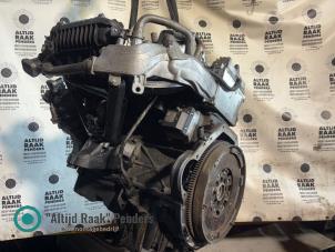 Gebruikte Cilinderkop Mercedes C Sportcoupé (C203) 2.2 C-220 CDI 16V Prijs op aanvraag aangeboden door "Altijd Raak" Penders