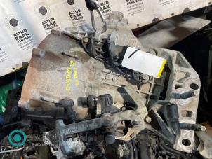 Gebruikte Versnellingsbak Ford Transit Custom 2.0 TDCi 16V Eco Blue 130 Prijs op aanvraag aangeboden door "Altijd Raak" Penders