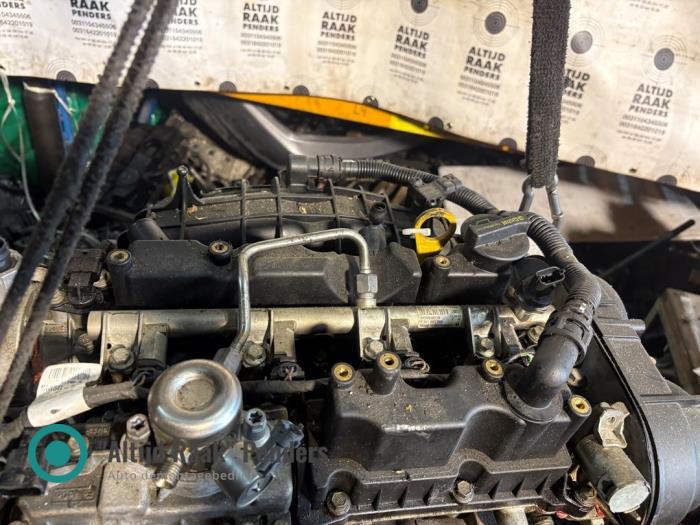 Gebruikte Spruitstuk Uitlaat Volvo V40 (MV) 1.6 T4 GTDi 16V Prijs op aanvraag aangeboden door "Altijd Raak" Penders