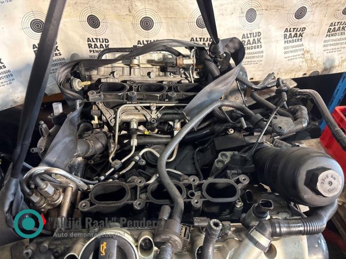 Gebruikte Vacuumpomp (Benzine) Audi A4 Avant (B7) 3.2 FSI V6 24V Prijs op aanvraag aangeboden door "Altijd Raak" Penders