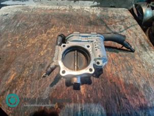 Gebruikte Gasklephuis Opel Antara (LA6) 2.4 16V 4x2 Prijs op aanvraag aangeboden door "Altijd Raak" Penders