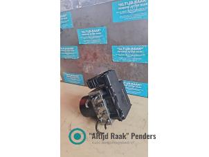 Gebruikte ABS Pomp Mercedes ML I (163) 400 4.0 CDI V8 32V Prijs op aanvraag aangeboden door "Altijd Raak" Penders