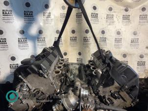 Gebruikte Kleppendeksel BMW 7 serie (E65/E66/E67) 745 LiS 4.4 V8 32V Prijs op aanvraag aangeboden door "Altijd Raak" Penders