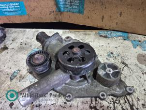 Gebruikte Waterpomp Chrysler 300 C 5.7 V8 Hemi Prijs op aanvraag aangeboden door "Altijd Raak" Penders