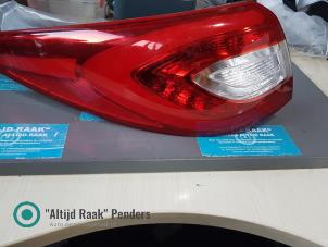 Gebruikte Achterlicht links Hyundai iX35 (LM) 2.0 16V 4x4 Prijs op aanvraag aangeboden door "Altijd Raak" Penders