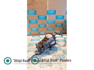 Dieselpomp van een Nissan Patrol GR (Y61) 3.0 GR Di Turbo 16V 2005