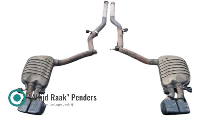 Uitlaat Einddemper van een Mercedes-AMG CLS AMG (C218) 63 AMG 5.5 V8 32V 2016