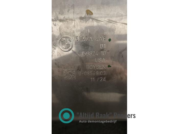 Uitlaat Einddemper van een BMW XM (09) 4.4 PHEV 29/30 kWh 2024