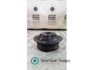 Gebruikte Poelie Servo Pomp Mercedes SL (R230) 5.0 SL-500 V8 24V Prijs op aanvraag aangeboden door "Altijd Raak" Penders