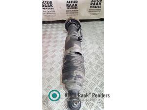 Gebruikte Mac Phersonpoot rechts-voor Mercedes SL (R230) 5.0 SL-500 V8 24V Prijs op aanvraag aangeboden door "Altijd Raak" Penders