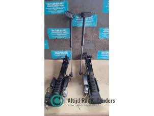 Gebruikte Cabriodak scharnier Volvo C70 (NC) Prijs op aanvraag aangeboden door "Altijd Raak" Penders