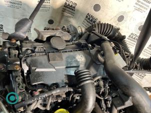 Gebruikte Motor Renault Trafic New (FL) 2.0 dCi 16V 115 Prijs op aanvraag aangeboden door "Altijd Raak" Penders