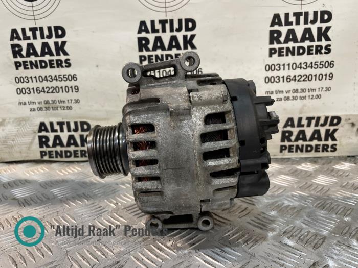 Alternator van een Volkswagen Tiguan (AD1) 2.0 TSI 16V 4Motion 2019