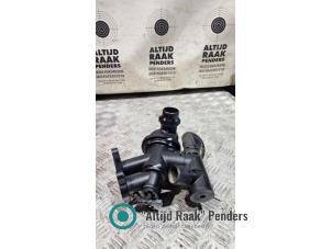 Gebruikte Thermostaathuis Landrover Range Rover Evoque (LVJ/LVS) 2.0 eD 150 16V Coupe Prijs op aanvraag aangeboden door "Altijd Raak" Penders