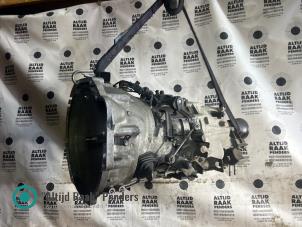 Gebruikte Versnellingsbak Hyundai H-1/H-200 2.5 CRDi Cargo Prijs op aanvraag aangeboden door "Altijd Raak" Penders