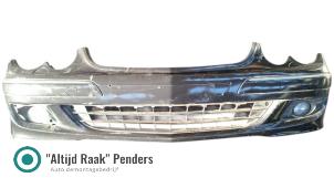 Gebruikte Bumper voor Mercedes CLK (C209) Prijs op aanvraag aangeboden door "Altijd Raak" Penders